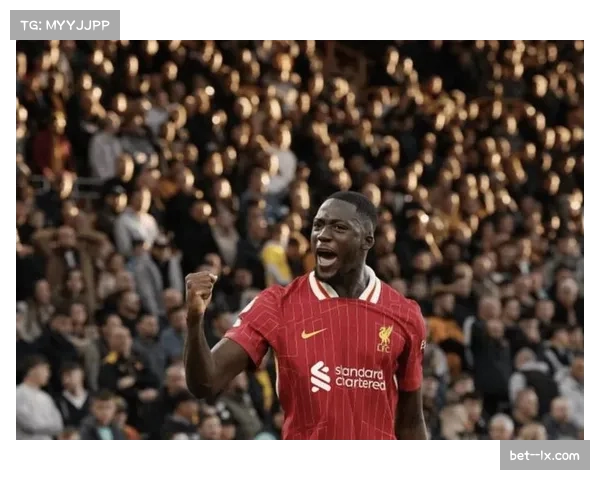 利物浦后卫科纳特在对阵切尔西比赛中因股四头肌不适提前离场